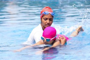 Weekly or Intensive Swimming Lessons: What Works Best?